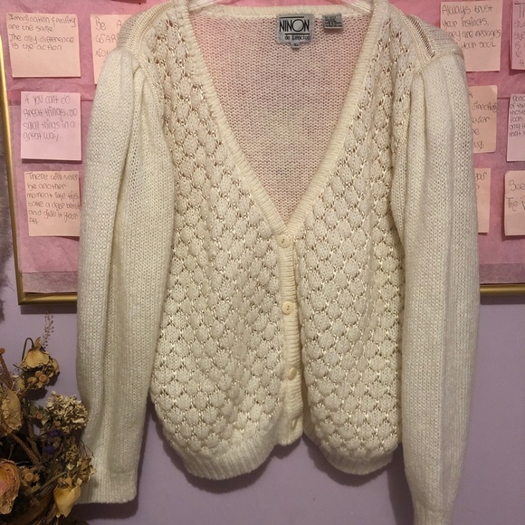 Beautiful Classy Vintage Cottage White Ivory Cream Crochet Knit button Sweater - Picture 11 of 16